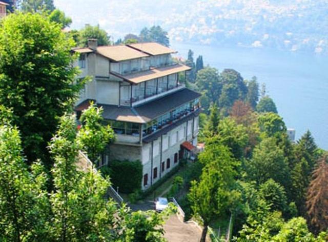 Hotel Glavjc Torno Buitenkant foto