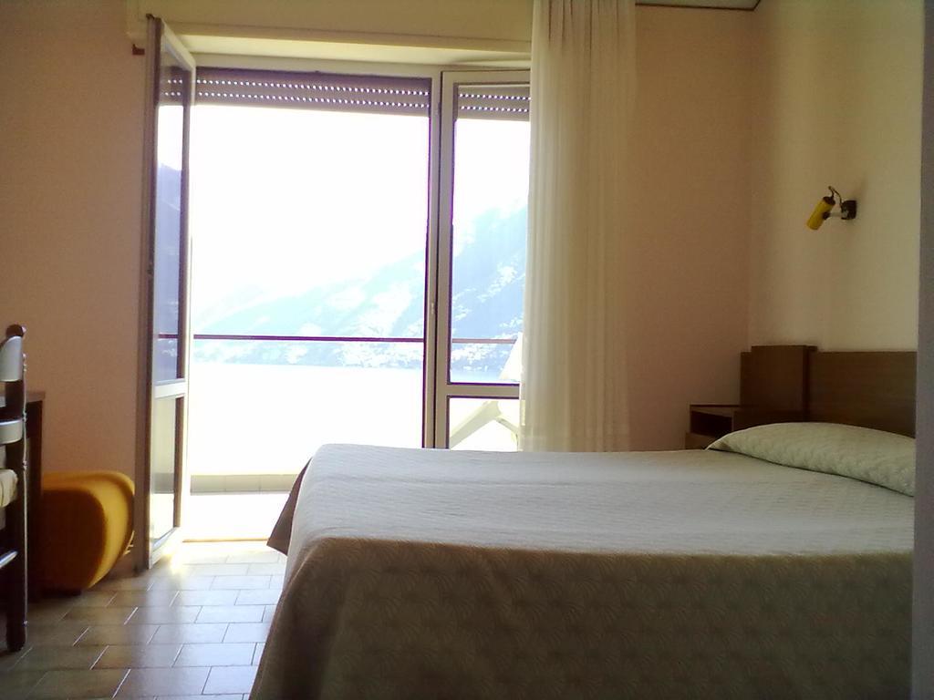Hotel Glavjc Torno Buitenkant foto
